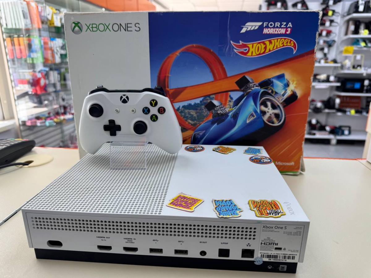 Игровая приставка Xbox One S 500Gb