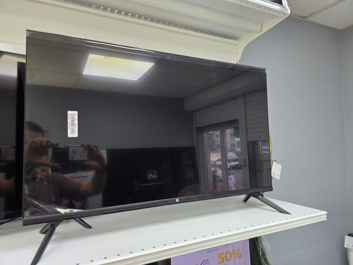 LED Телевизор HI RT-32F02FB