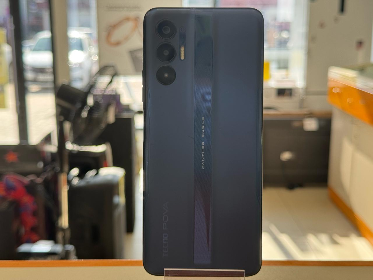Смартфон Tecno Pova 3 4/128