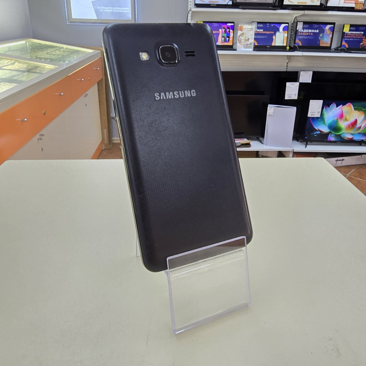 Смартфон Samsung Galaxy J2 Prime