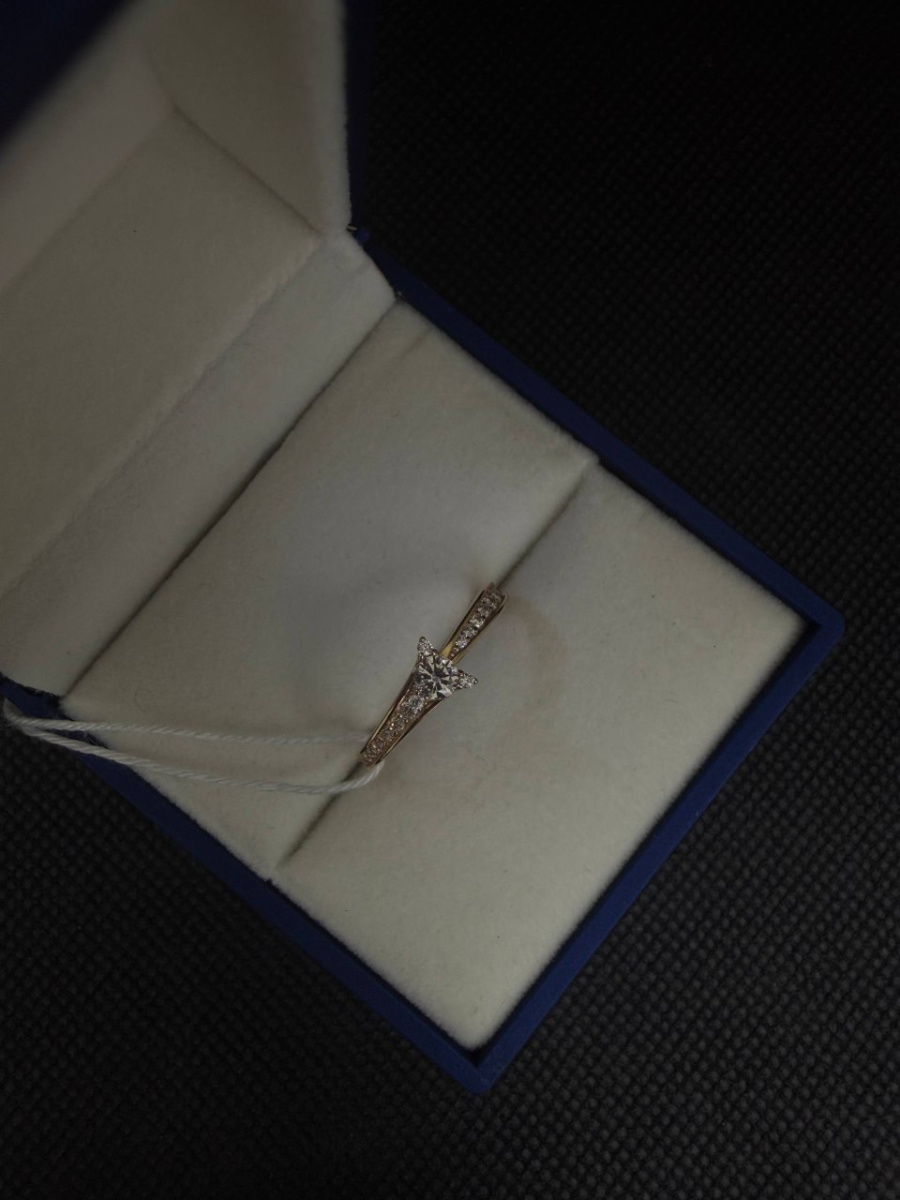 КОЛЬЦО С КАМНЯМИ (Au 585)