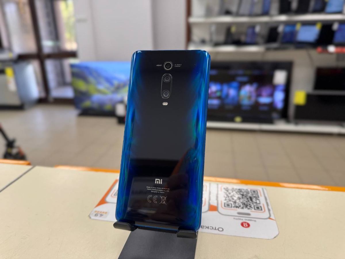 Смартфон Xiaomi Mi 9T 6/128