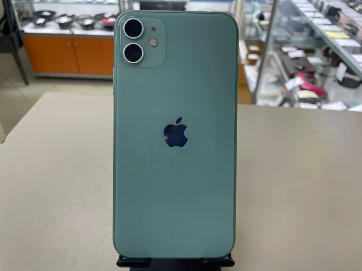 Смартфон Apple iPhone 11 64Gb