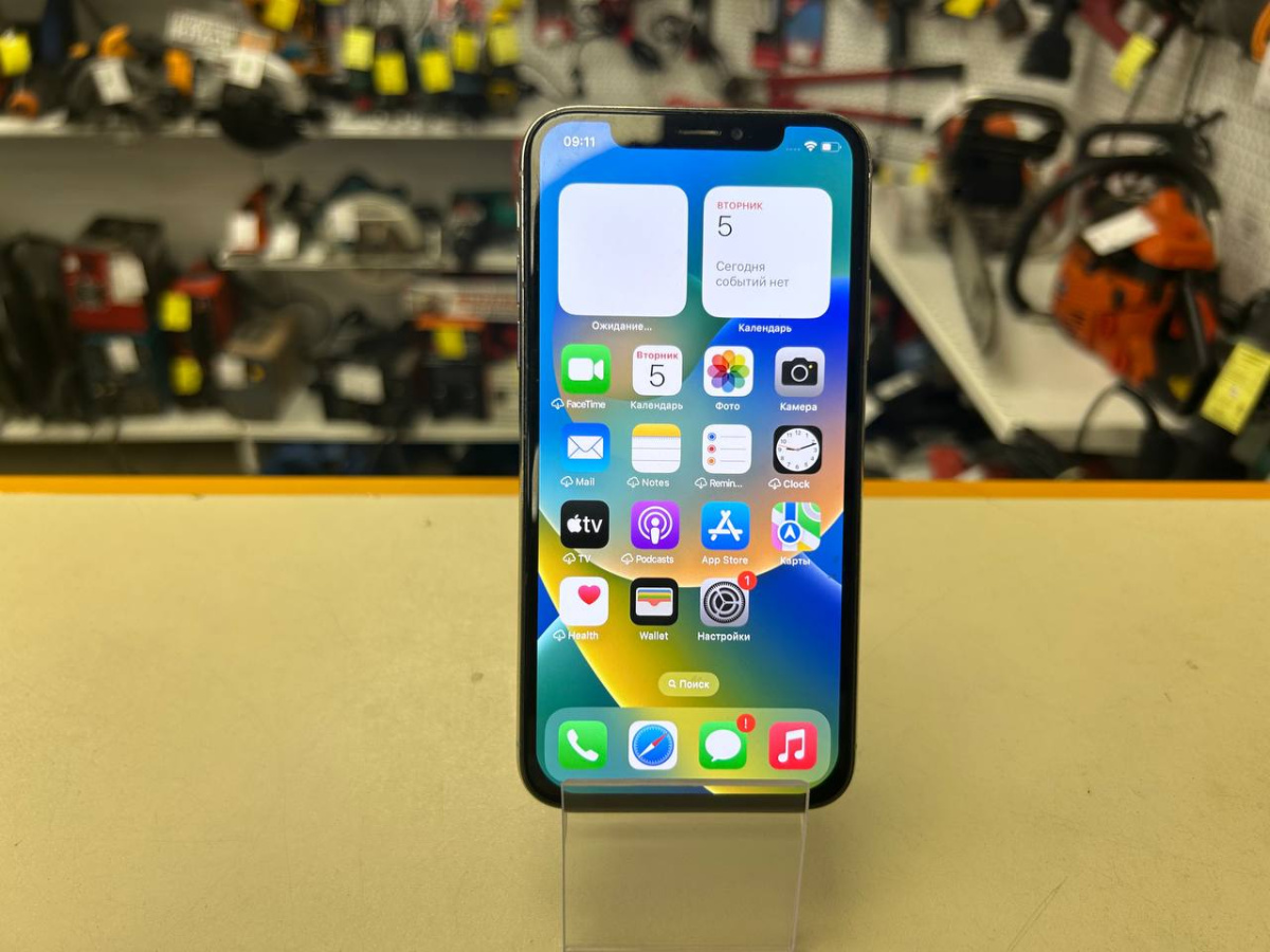 Смартфон Apple iPhone X 64Gb