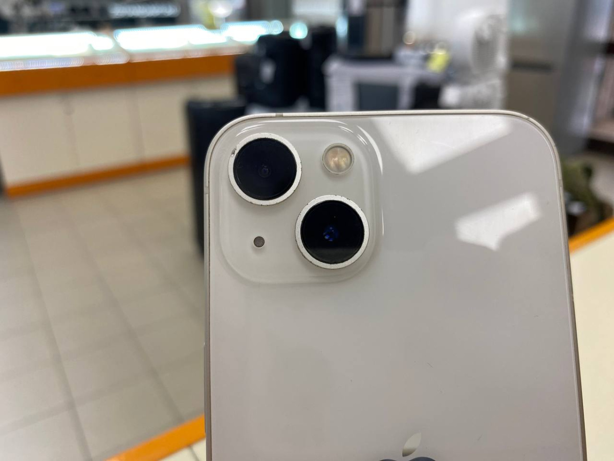 Смартфон Apple iPhone 13 128Gb