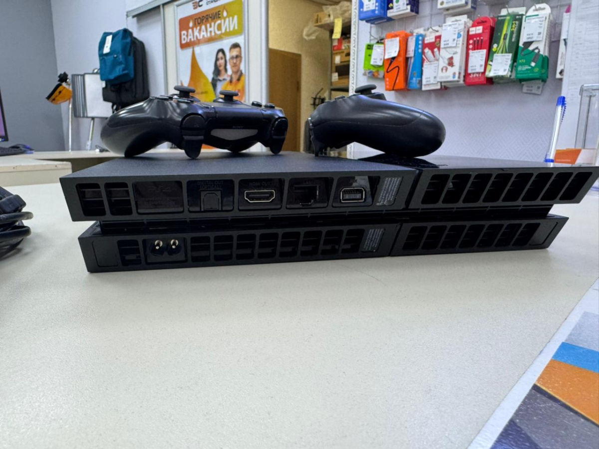 Игровая приставка PlayStation 4 FAT 500GB