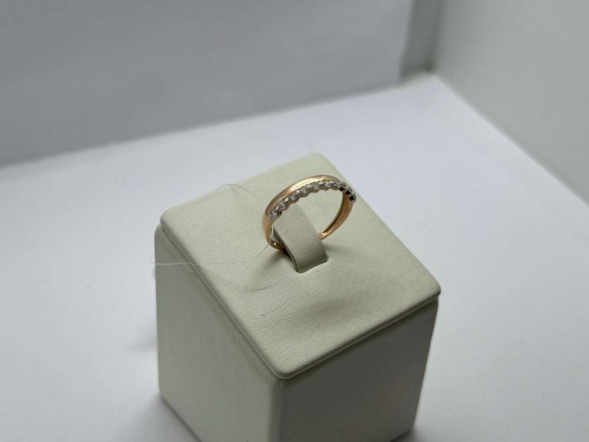 КОЛЬЦО С КАМНЯМИ (Au 585)