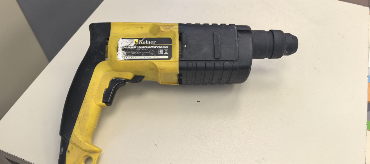 Перфоратор KOLNER KRH 520H;