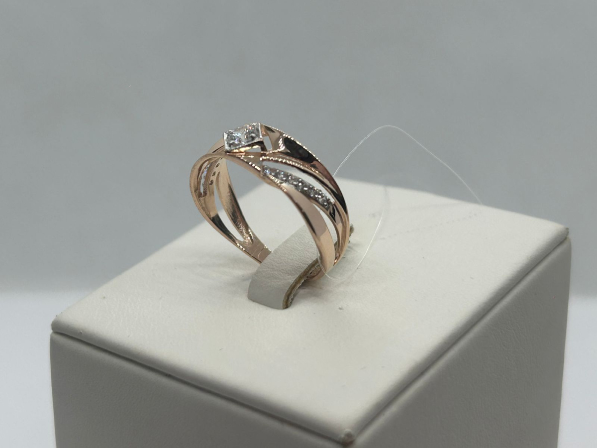 КОЛЬЦО С КАММНЯМИ (Au 585)