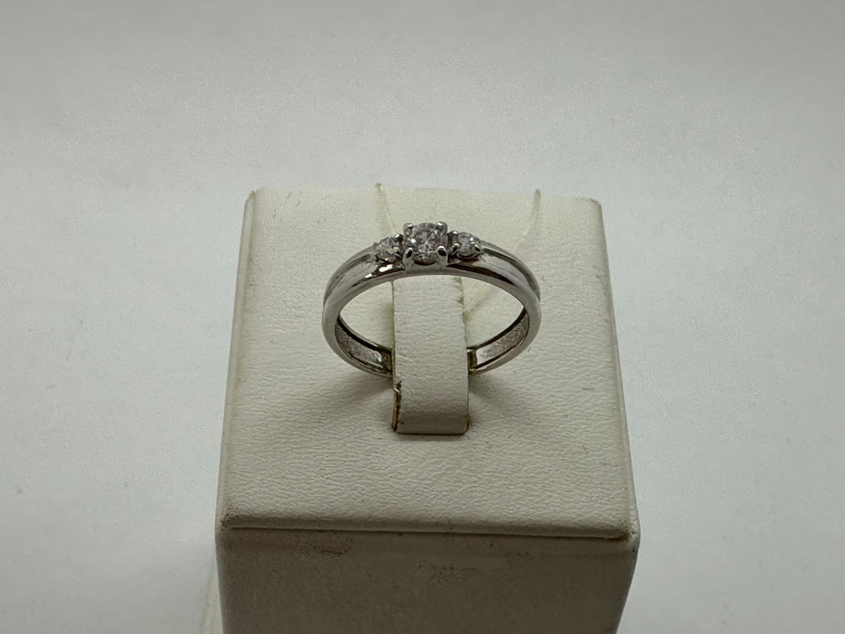 24-61-0049-00 КОЛЬЦО С КАМНЯМИ (Au 585)