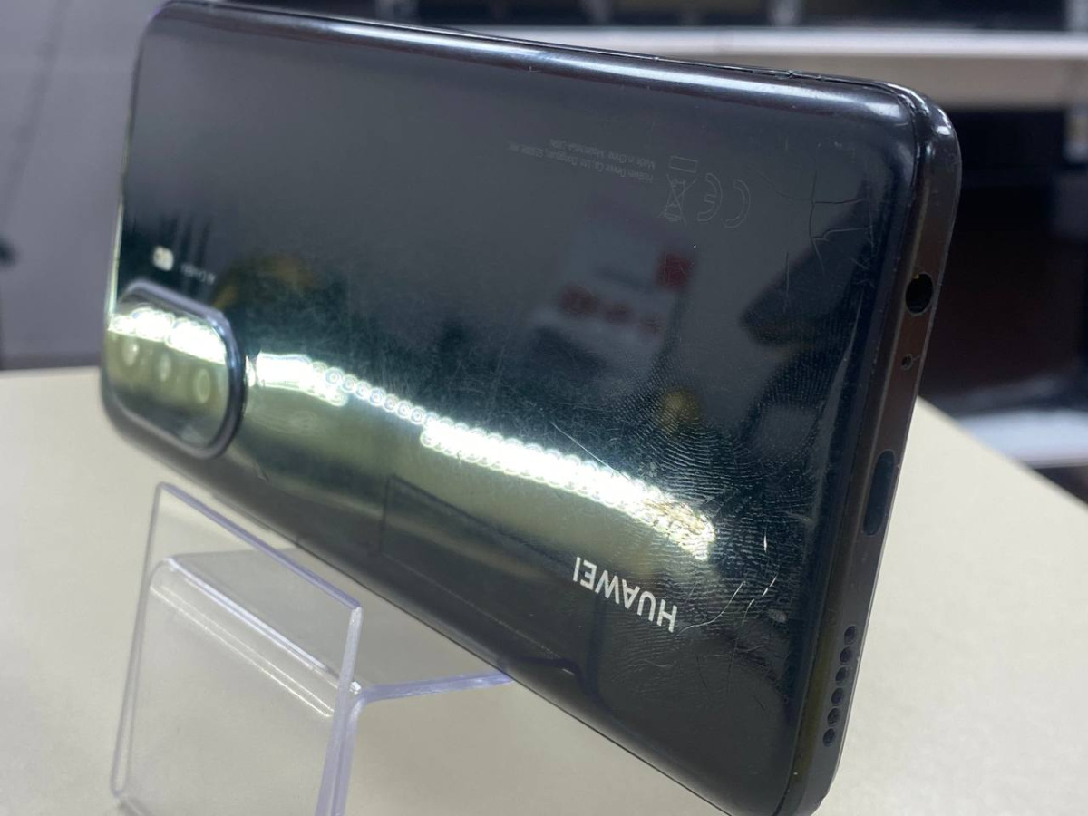 Смартфон Huawei Nova Y70 4/64 Gb