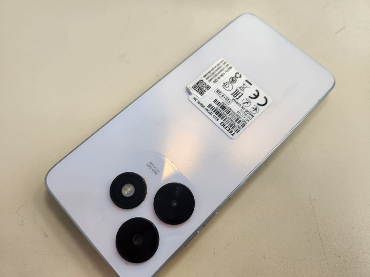 Смартфон Tecno Spark 20C 8/128