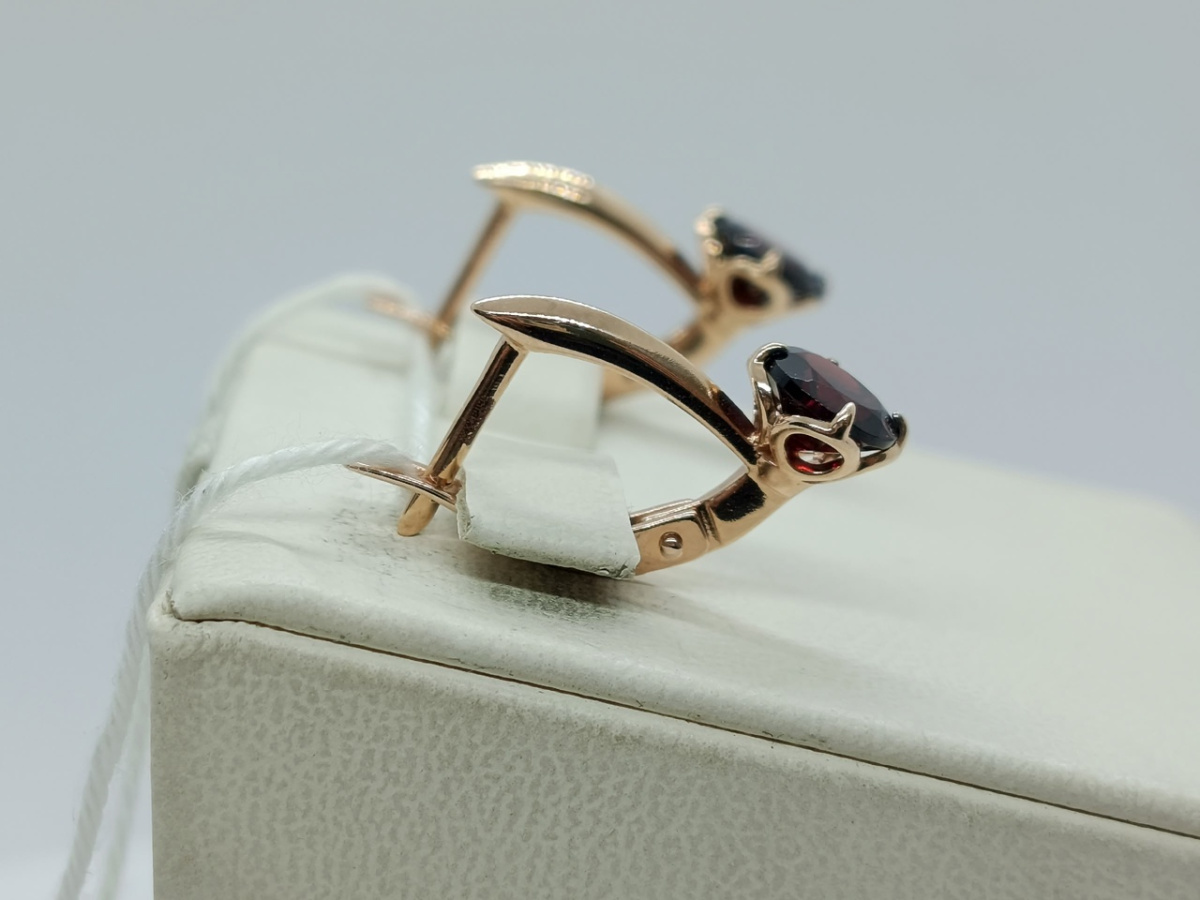 СКМ585 СЕРЬГИ С КАМНЕМ (Au 585)