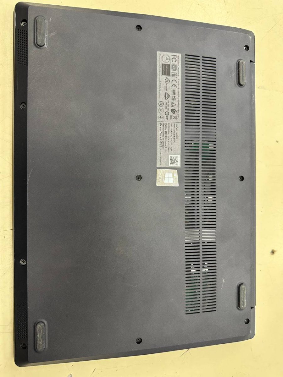 Ноутбук Lenovo Ideapad 3 17ada05; Ryzen 5 3500U, Radeon Vega 8, 8 Гб, 256 Гб, Нет