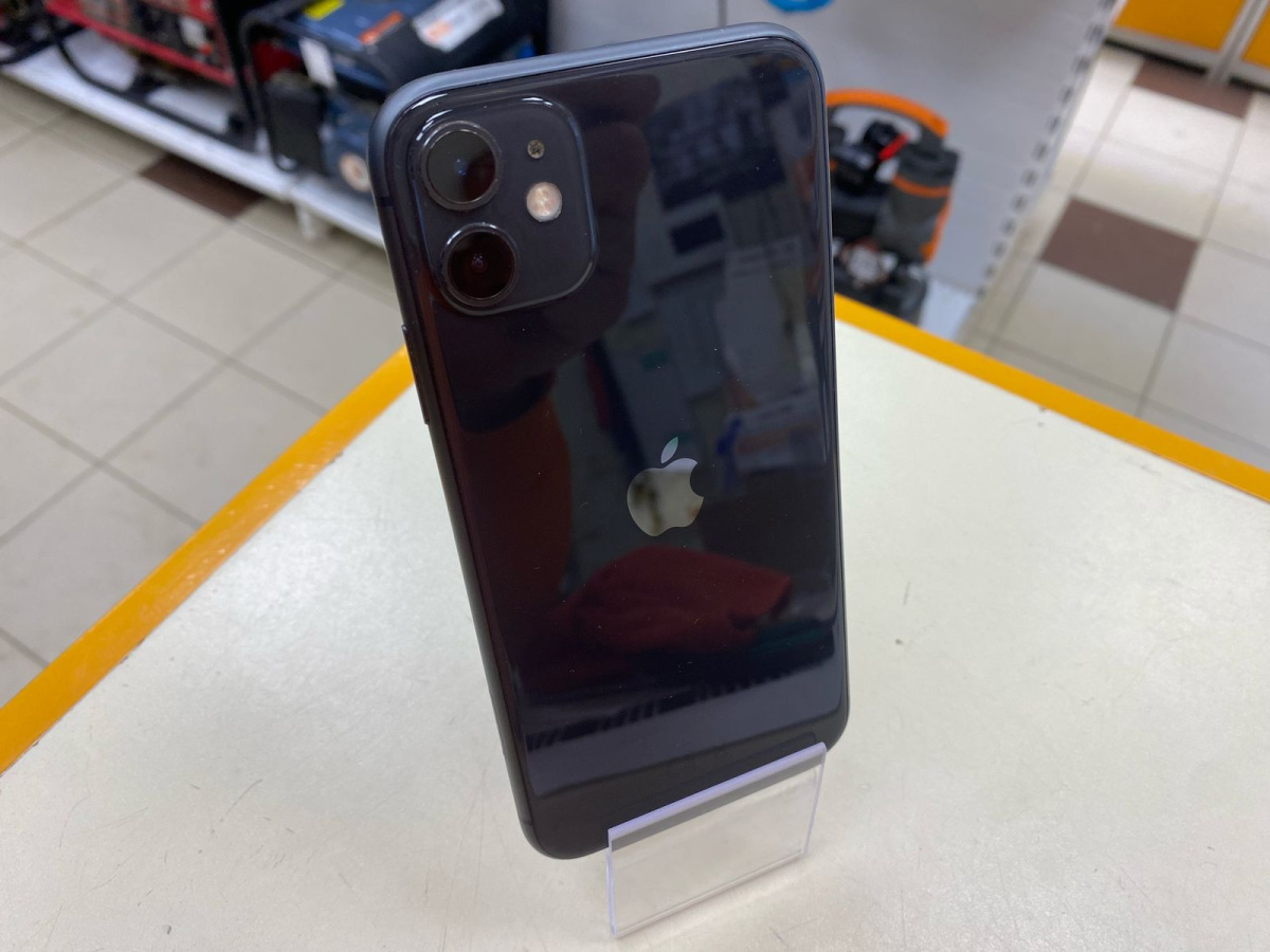 Смартфон Apple iPhone 11 64Gb