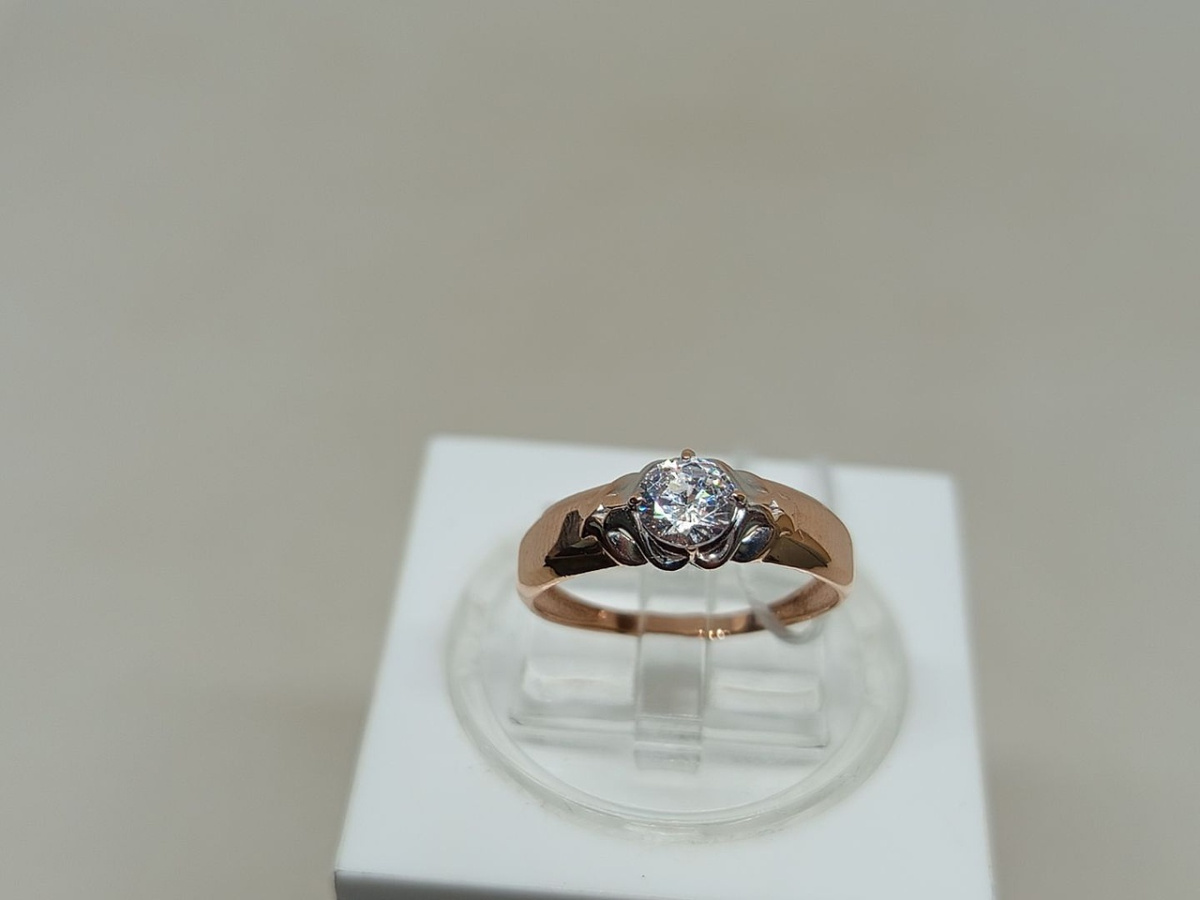 КОЛКМ585 КОЛЬЦО С КАМНЕМ (Au 585)