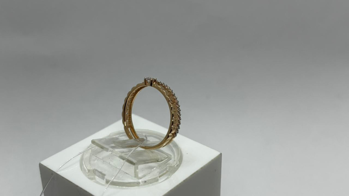 КОЛЬЦО С КАМНЯМИ (Au 585)