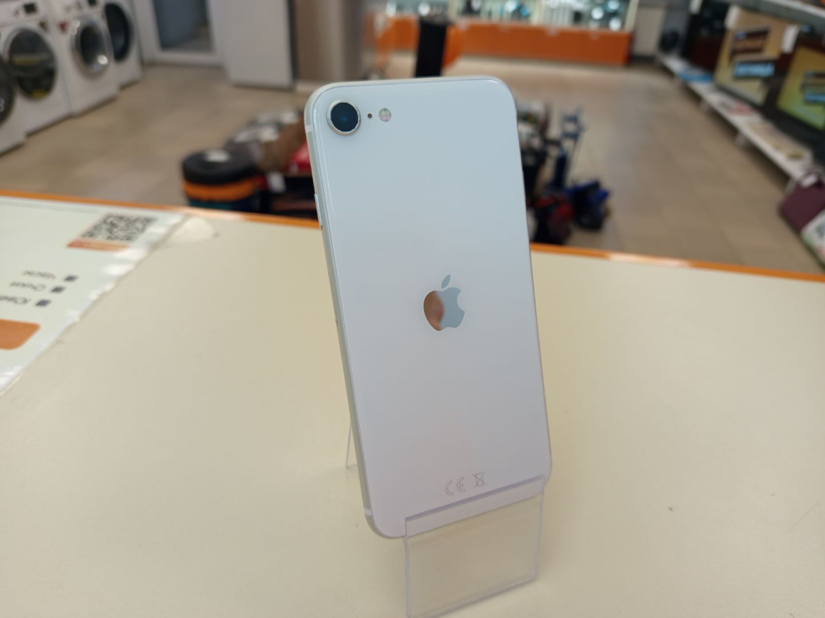 Смартфон Apple iPhone SE 2020 64Gb