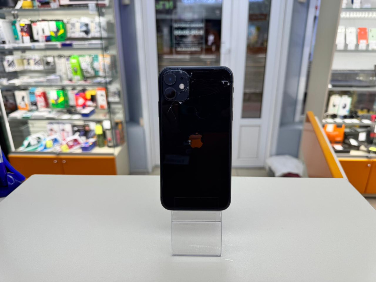 Смартфон Apple iPhone 11 64Gb