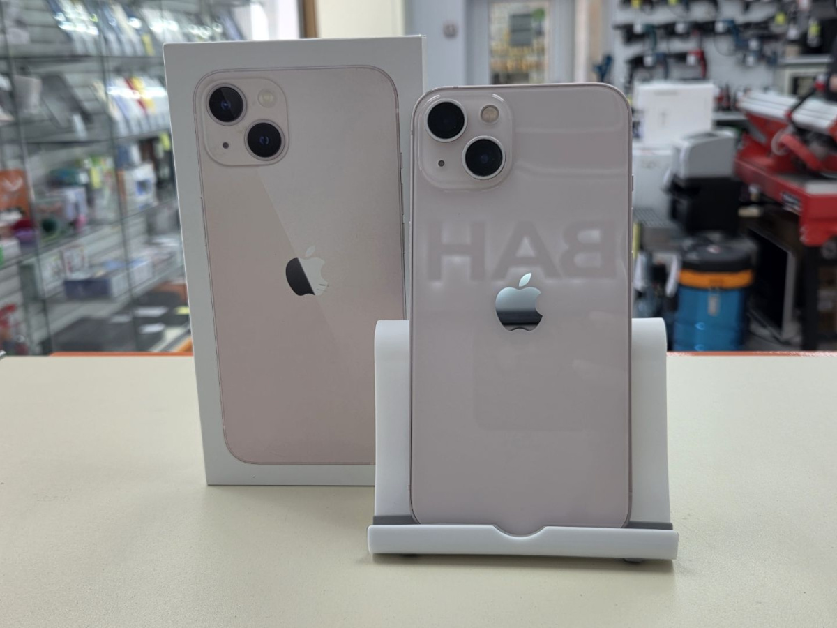 Смартфон Apple iPhone 13 128Gb
