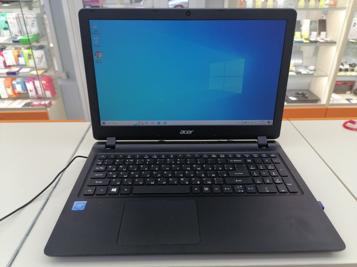 Ноутбук Acer ES1-532G; Pentium N3710, GeForce 920M, 8 Гб, Нет, 1 Tb