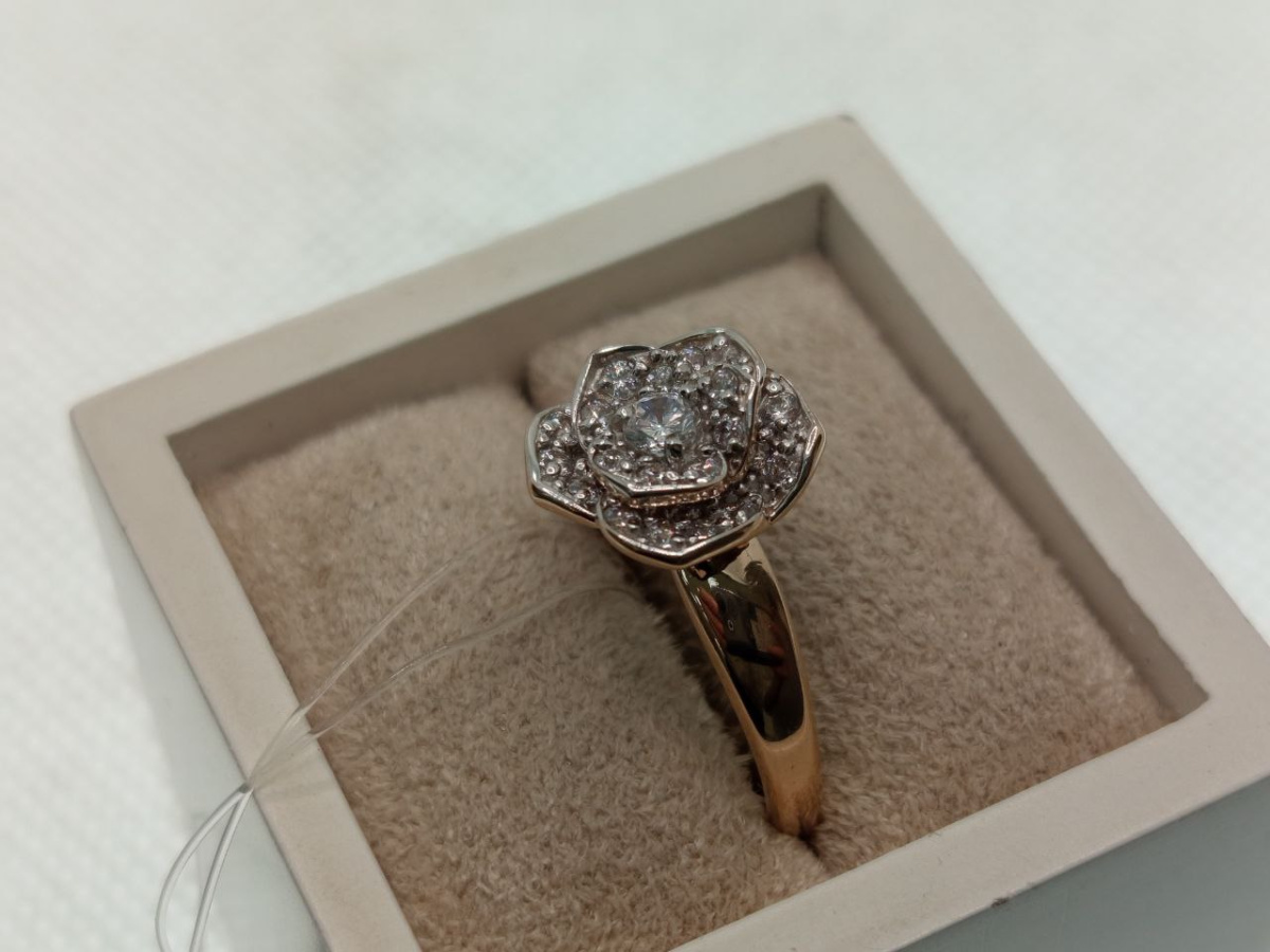 КОЛЬЦО С КАМНЯМИ (Au 585)