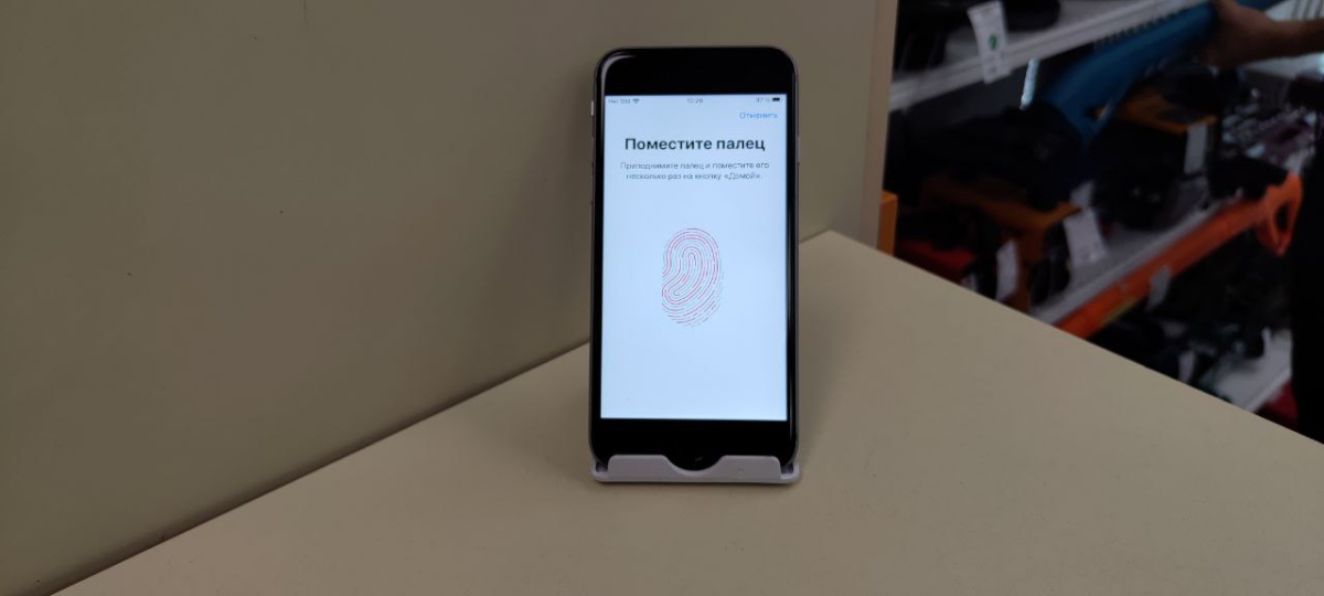 Смартфон Apple iPhone 6S 64Gb