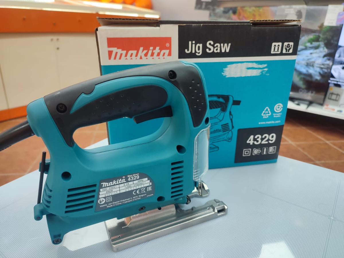 Лобзик Makita 4329