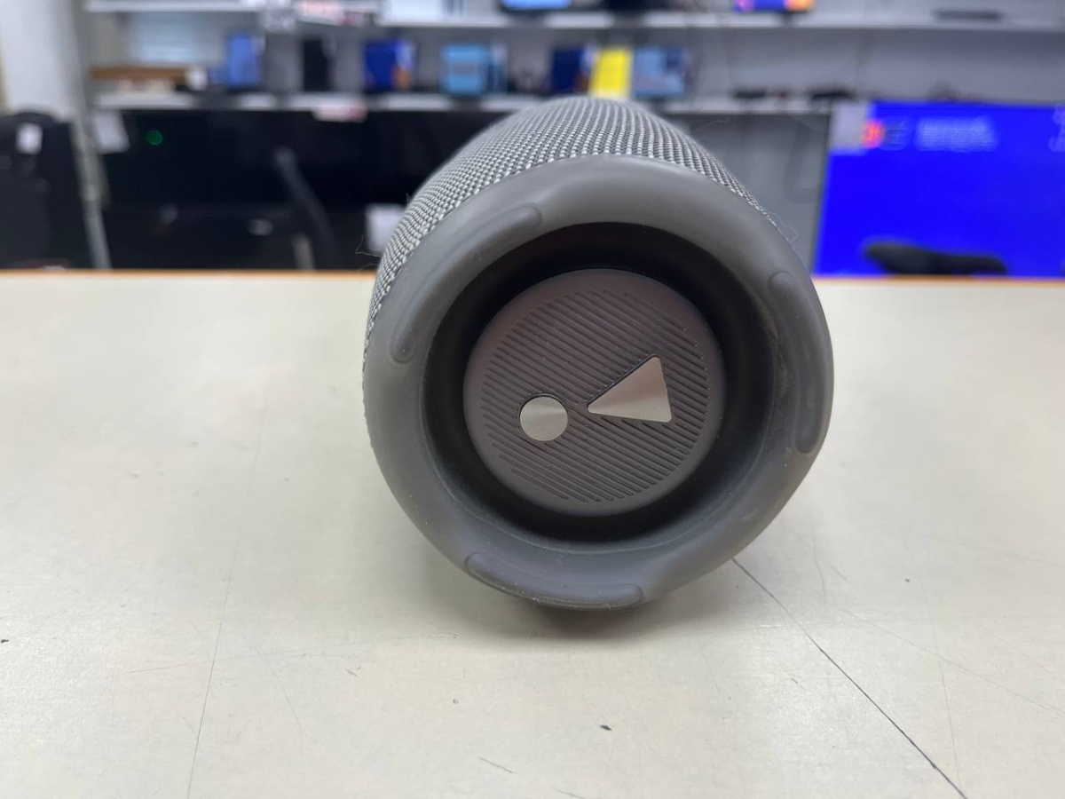 Портативная акустика JBL Charge 5