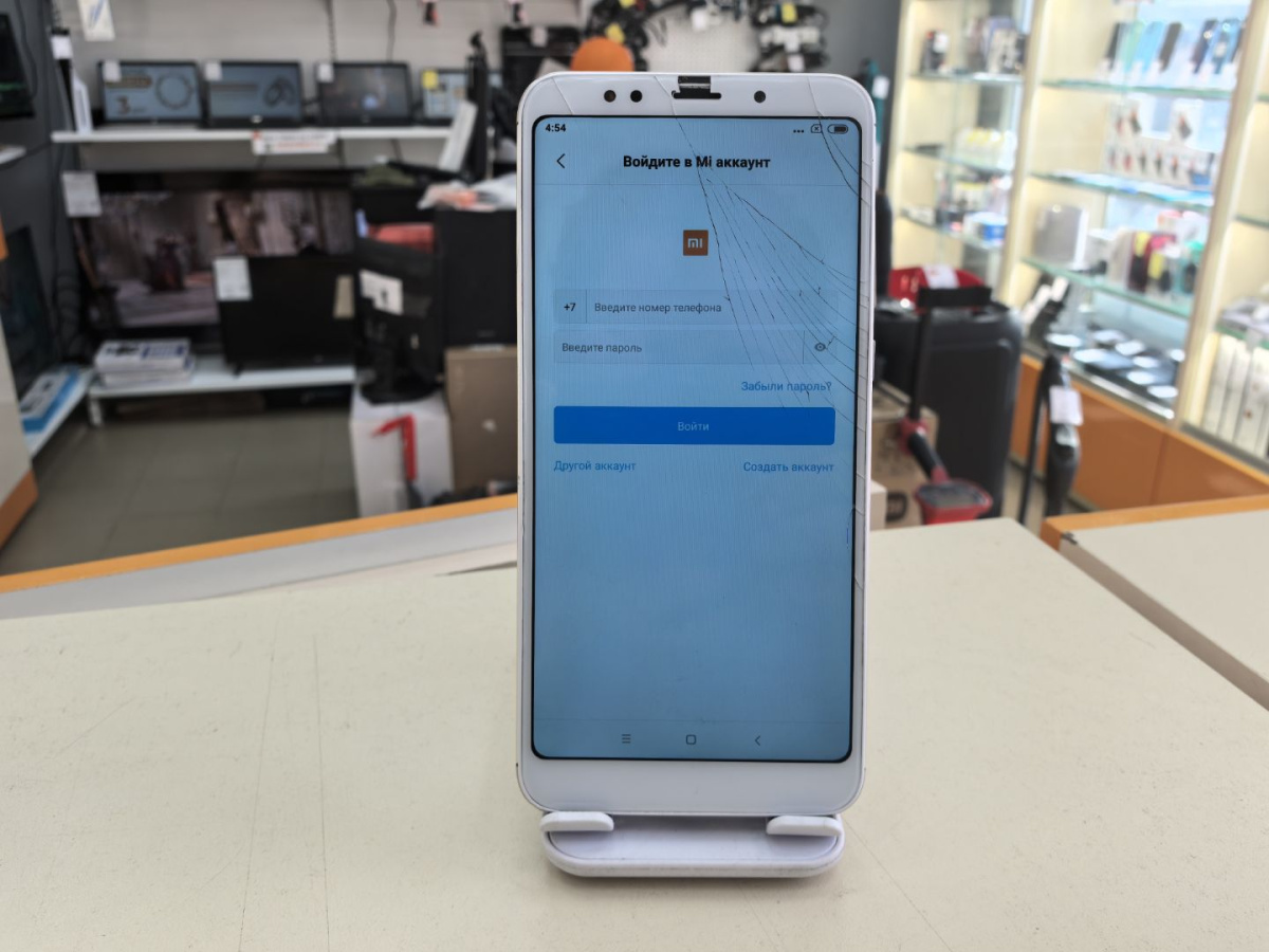 Смартфон Xiaomi Redmi 5 Plus 3/32