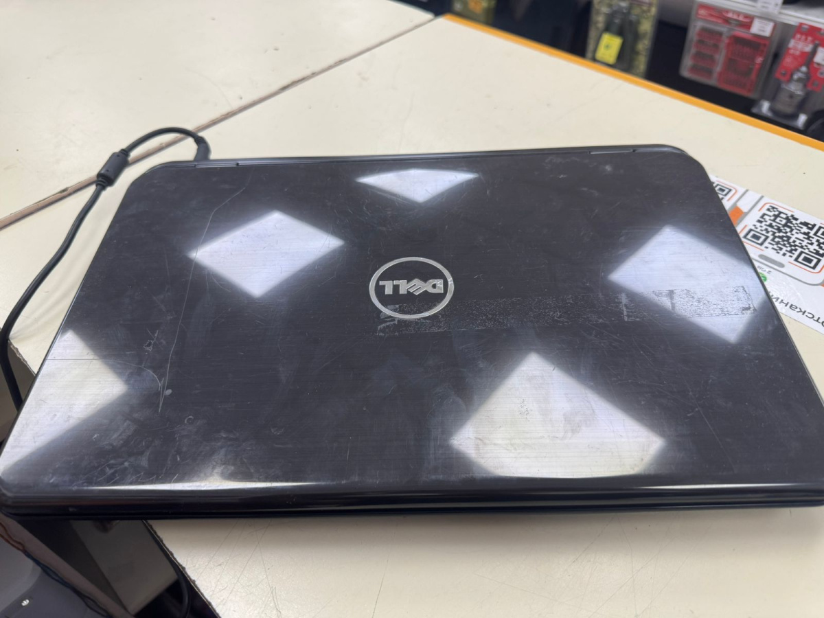 Ноутбук DELL N5110; Core i3-2310M, GeForce GT 525M, 8 Гб, Нет, 500 Гб