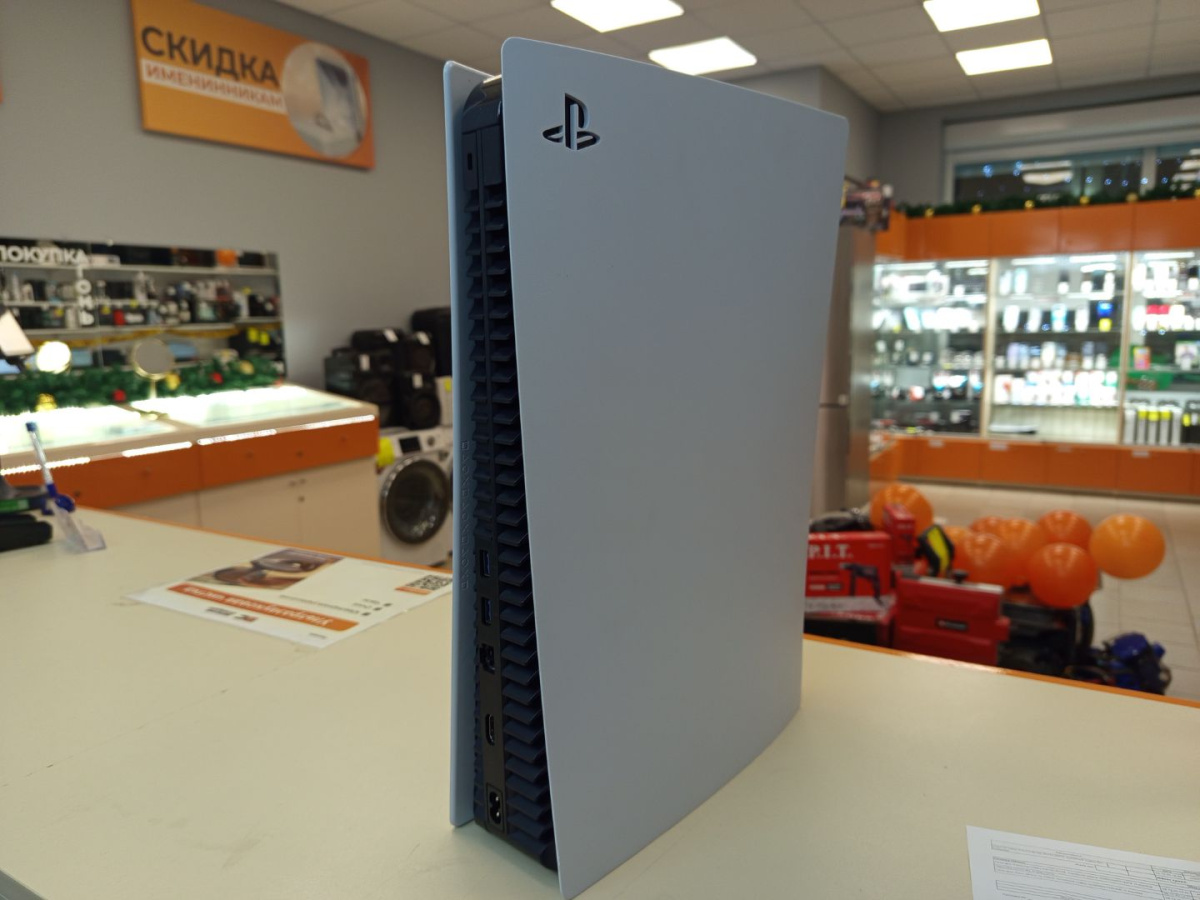 Игровая приставка PlayStation 5 825Gb (С дисководом)