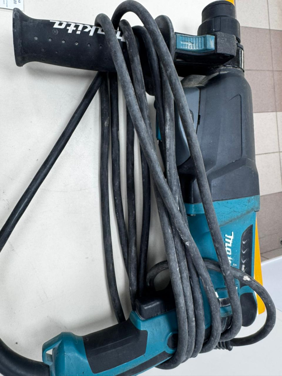 Перфоратор Makita HR2610