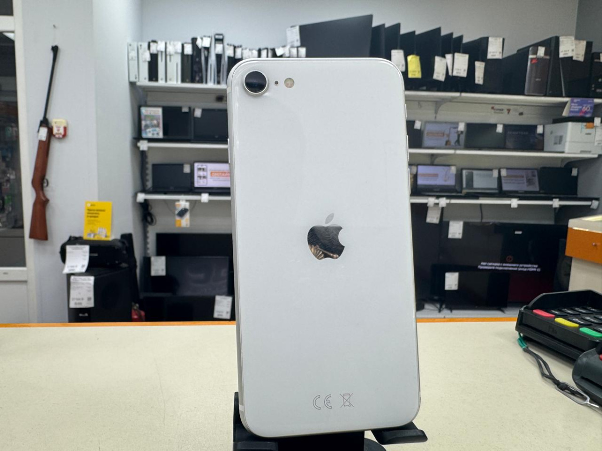 Смартфон Apple iPhone SE 2020 128Gb
