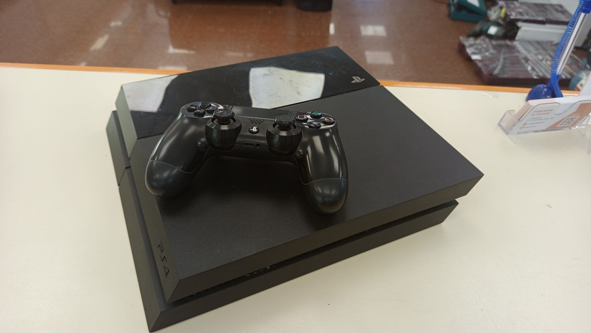 Игровая приставка PlayStation 4 FAT 500GB Игровая приставка PlayStation 4 FAT 500GB