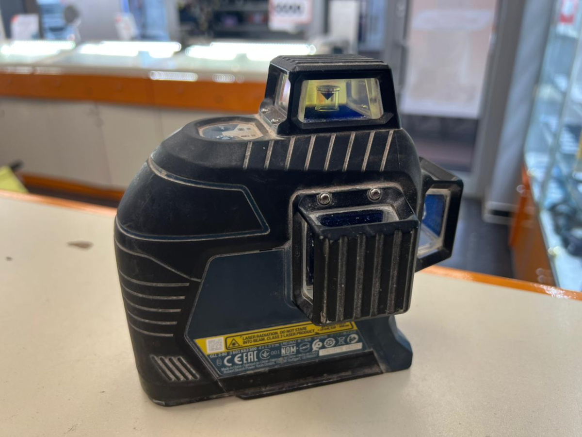 Нивелир Bosch GLL 3-80 PROFESSIONAL