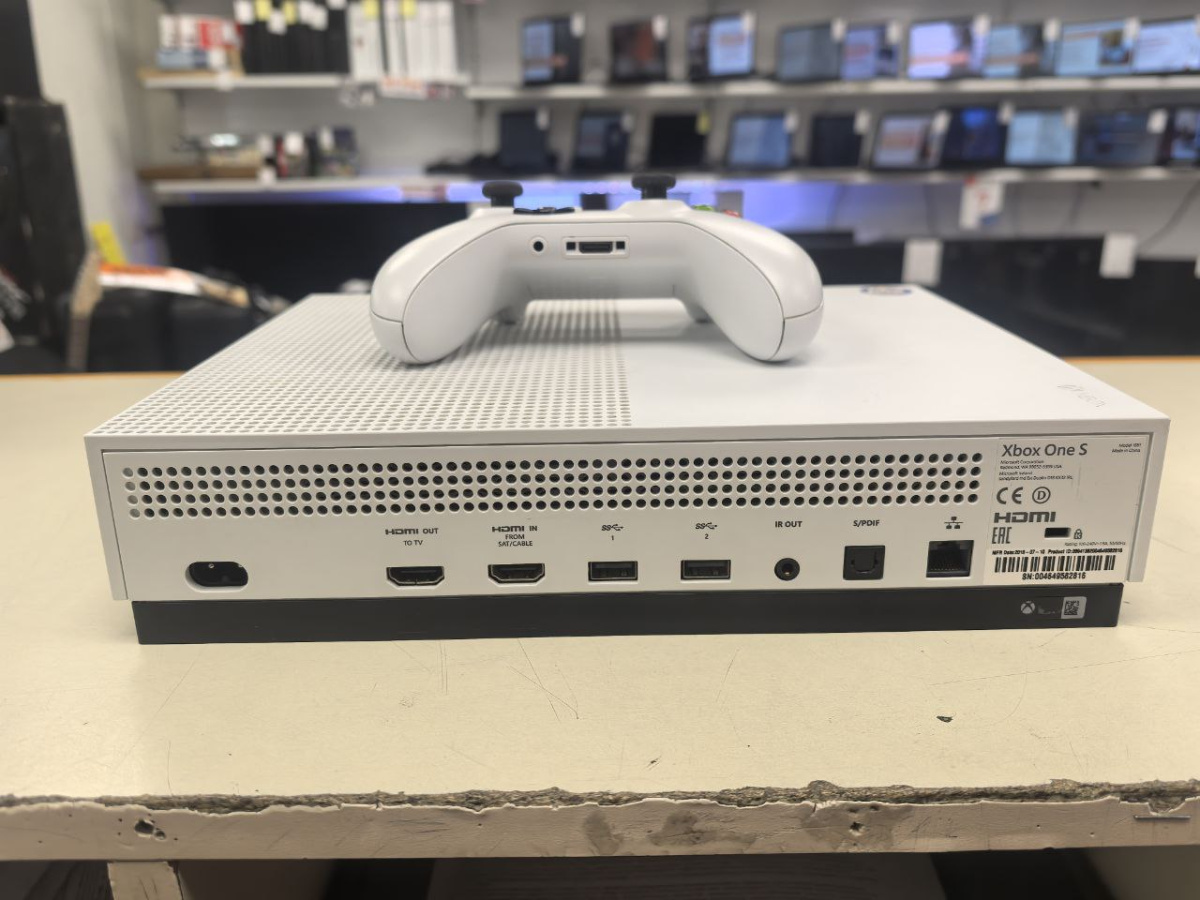 Игровая приставка Xbox One S 1TB