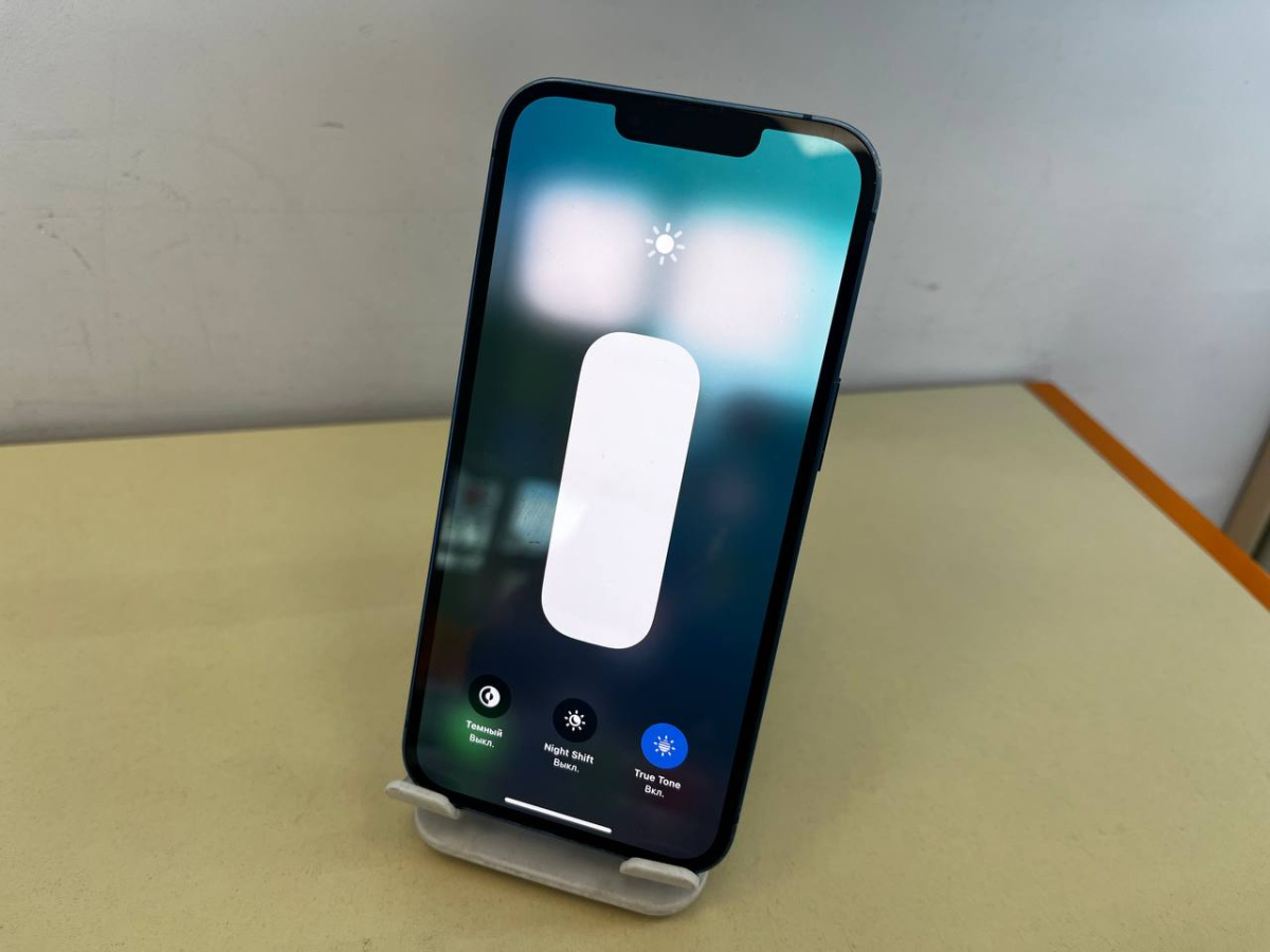 Смартфон Apple iPhone 13 128Gb