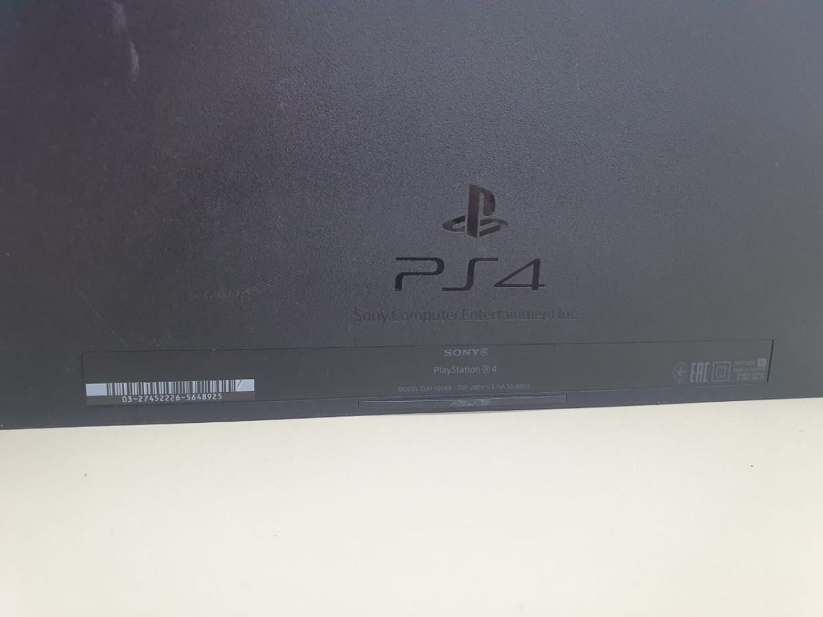 Игровая приставка PlayStation 4 FAT 1Tb