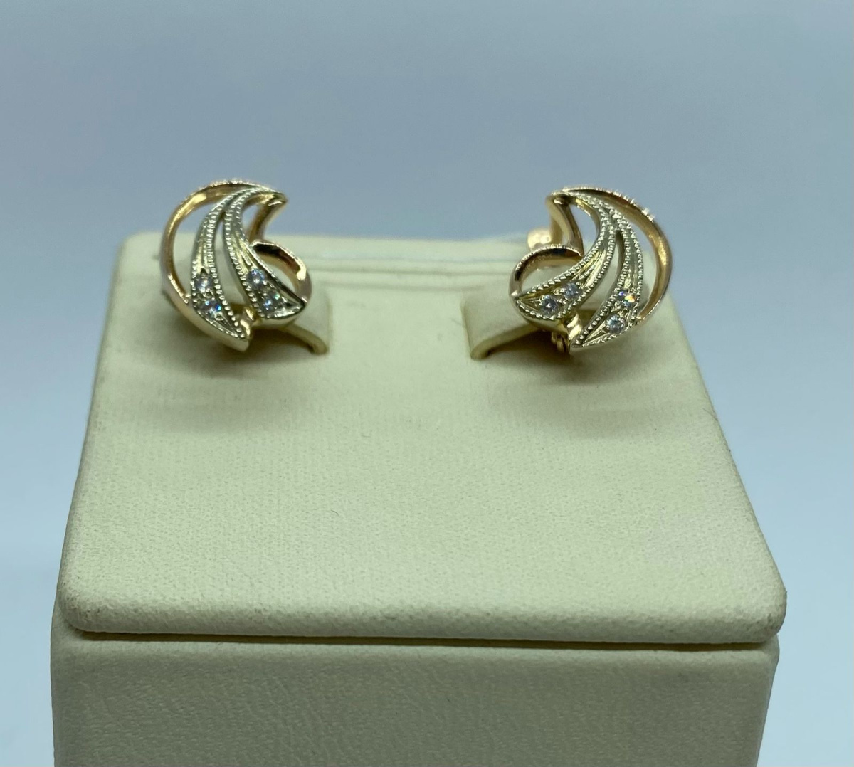 СКМИ585 СЕРЬГИ С КАМНЯМИ (Au 585) СКМИ585 СЕРЬГИ С КАМНЯМИ (Au 585)