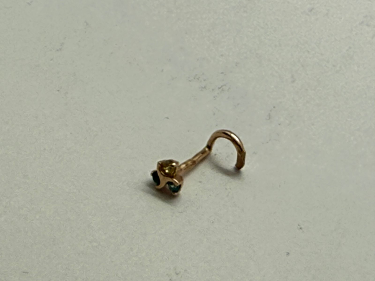 ПИРСИНГ В НОС с камнями (Au 585)