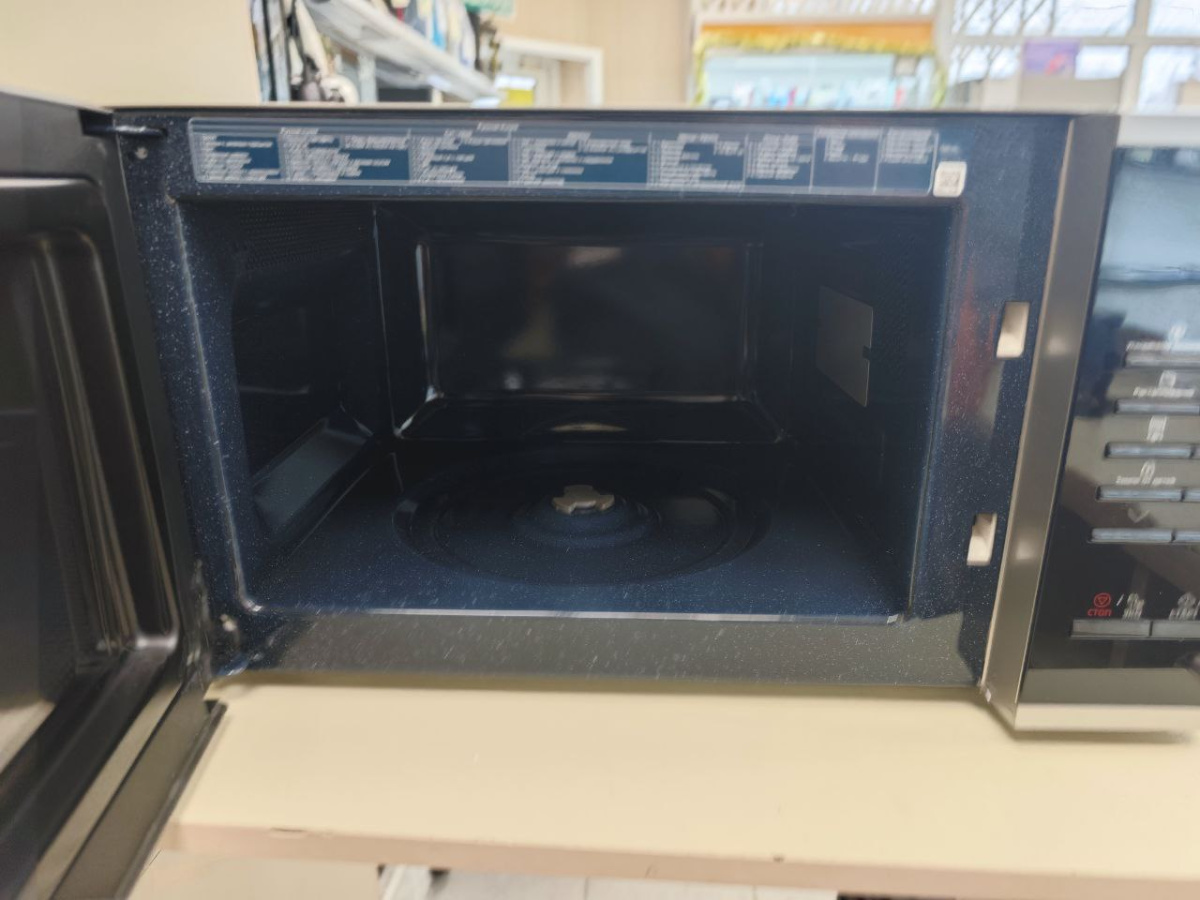Микроволновая печь Samsung MS23K3513AS