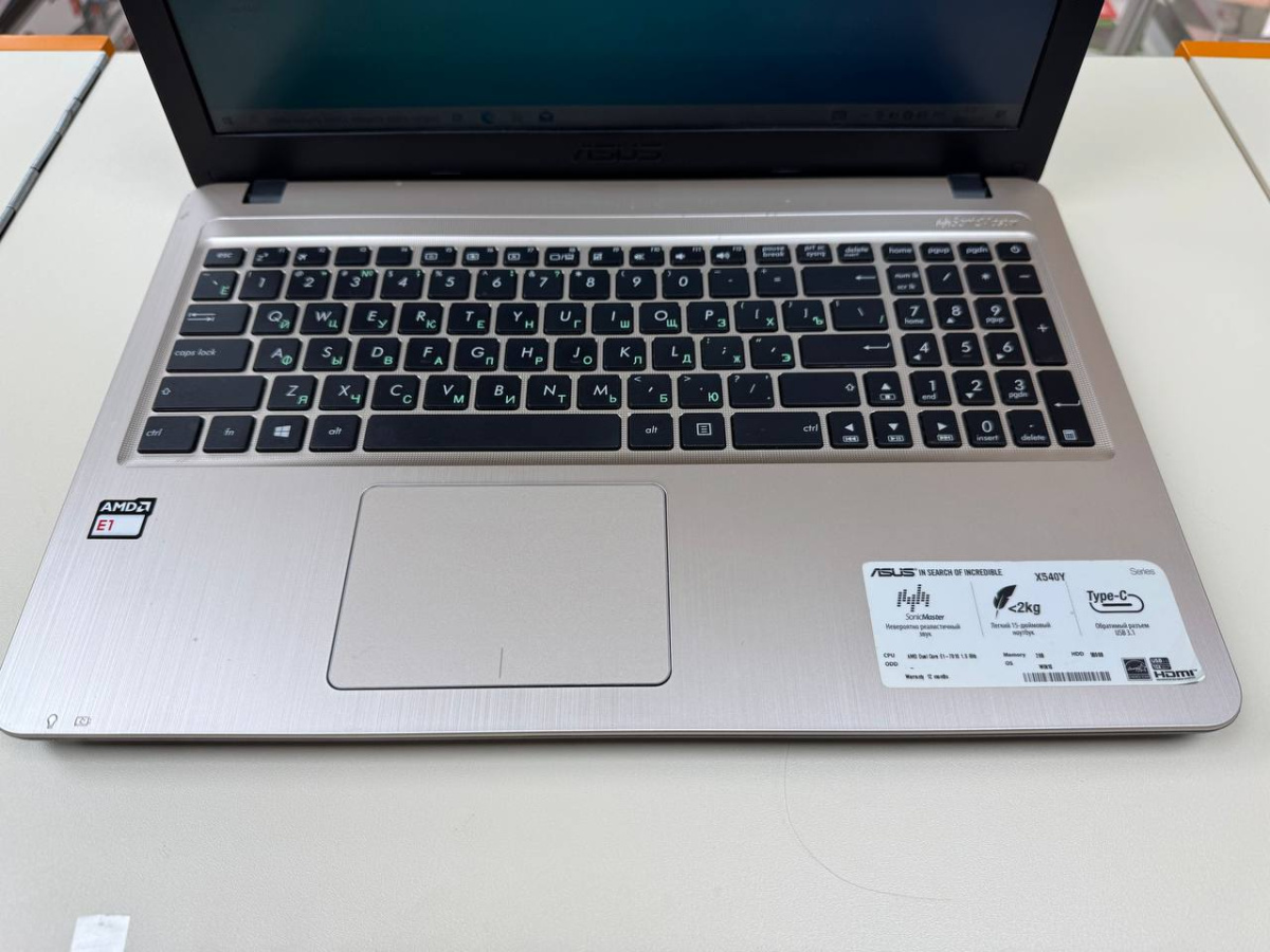 Ноутбук ASUS R540Y; E1-7010, Radeon R2 series, 2 Гб, Нет, 500 Гб
