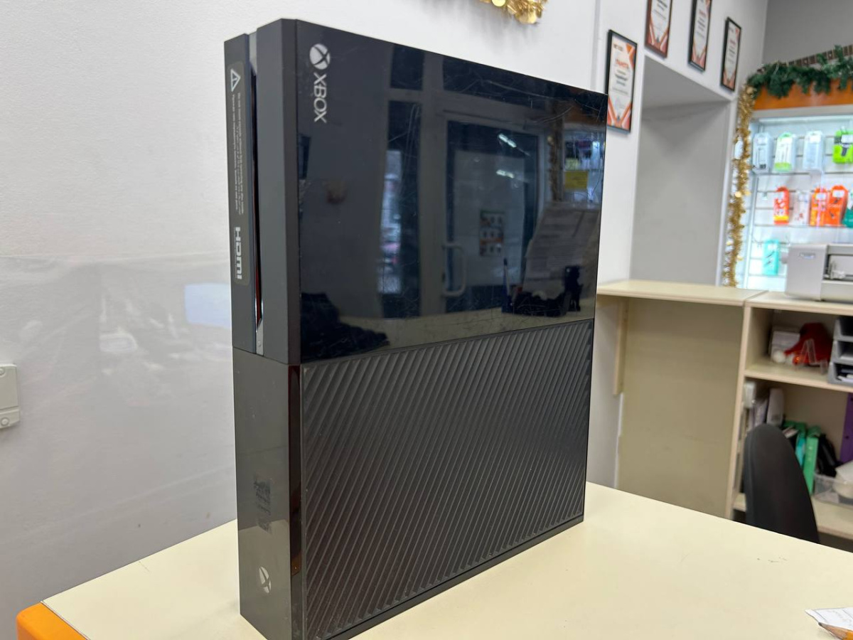 Игровая приставка Xbox One 500Gb