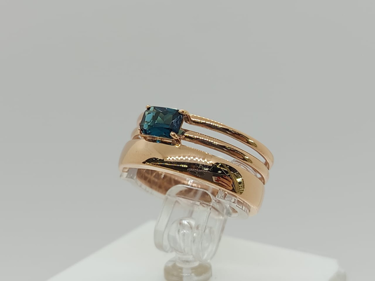 КОЛЬЦО ЛОНДОН БЛЮ ТОПАЗ (Au 585)