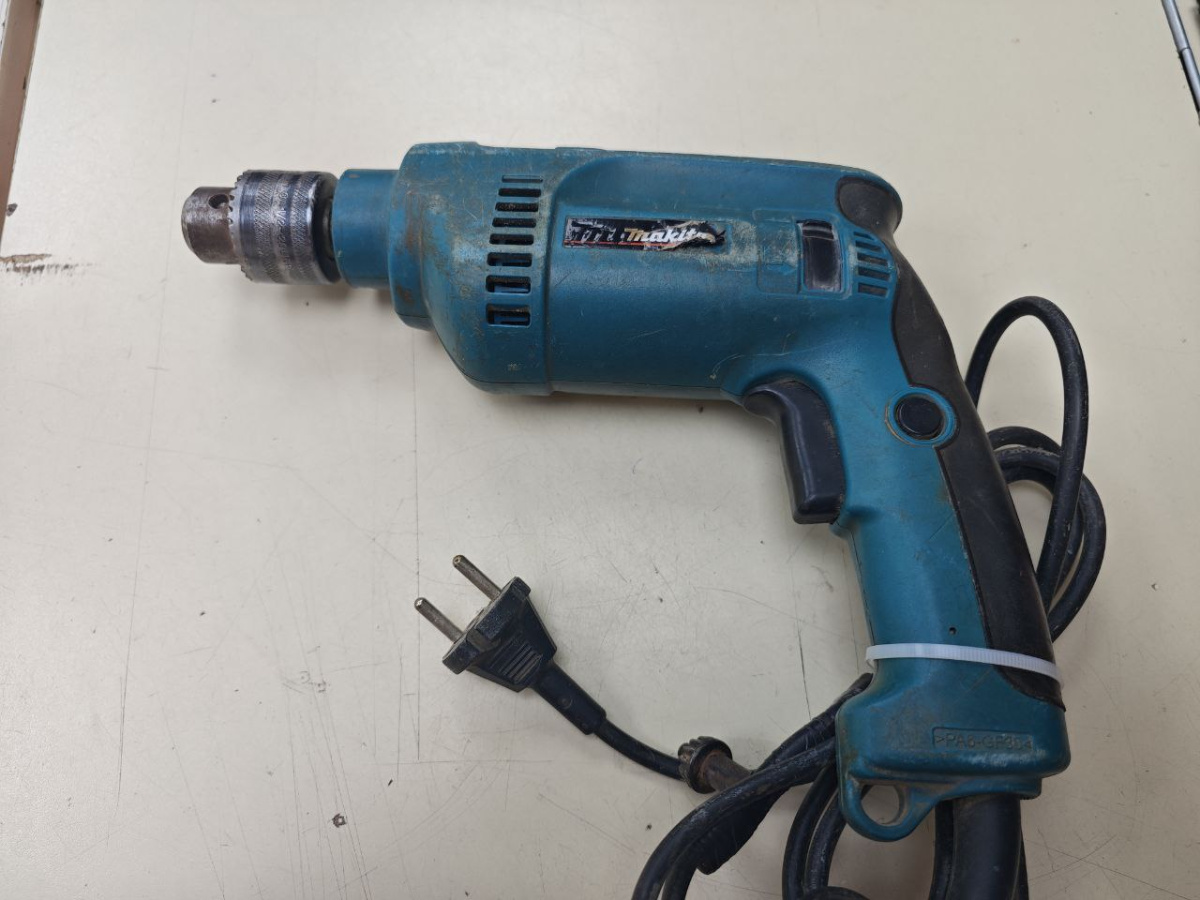 Дрель Makita HR 1620