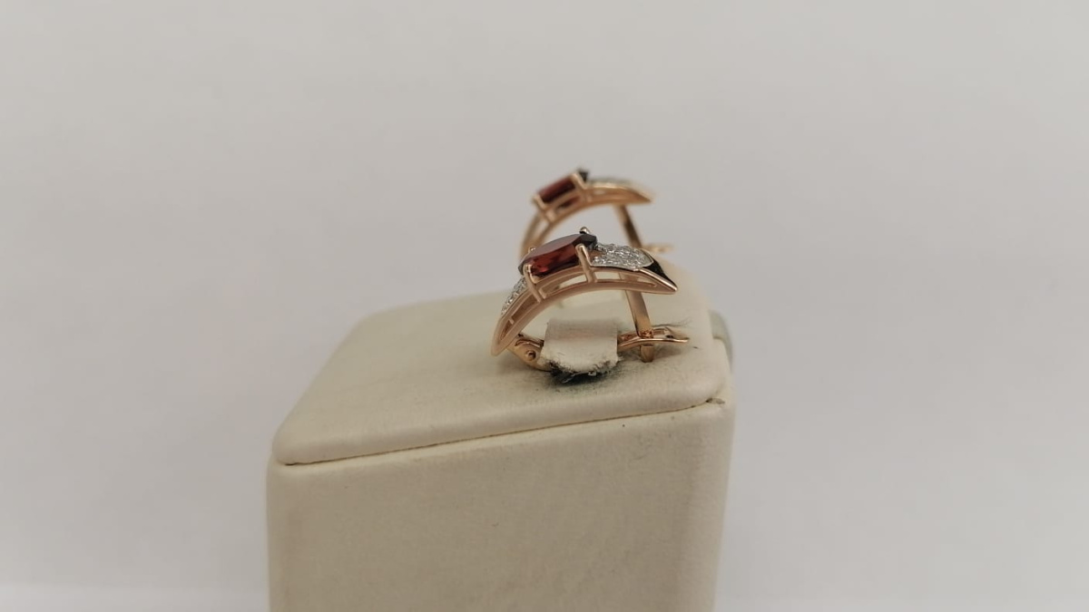 СКМИ585 СЕРЬГИ С КАМНЯМИ (Au 585)