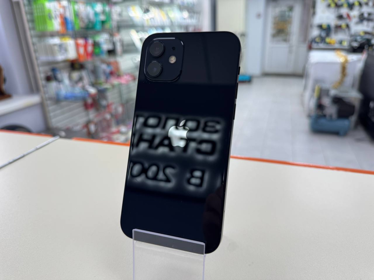 Смартфон Apple iPhone 12 64Gb
