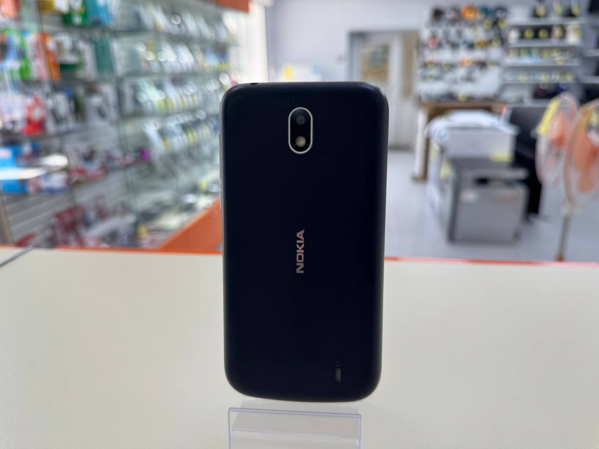 Смартфон Nokia 1 Plus