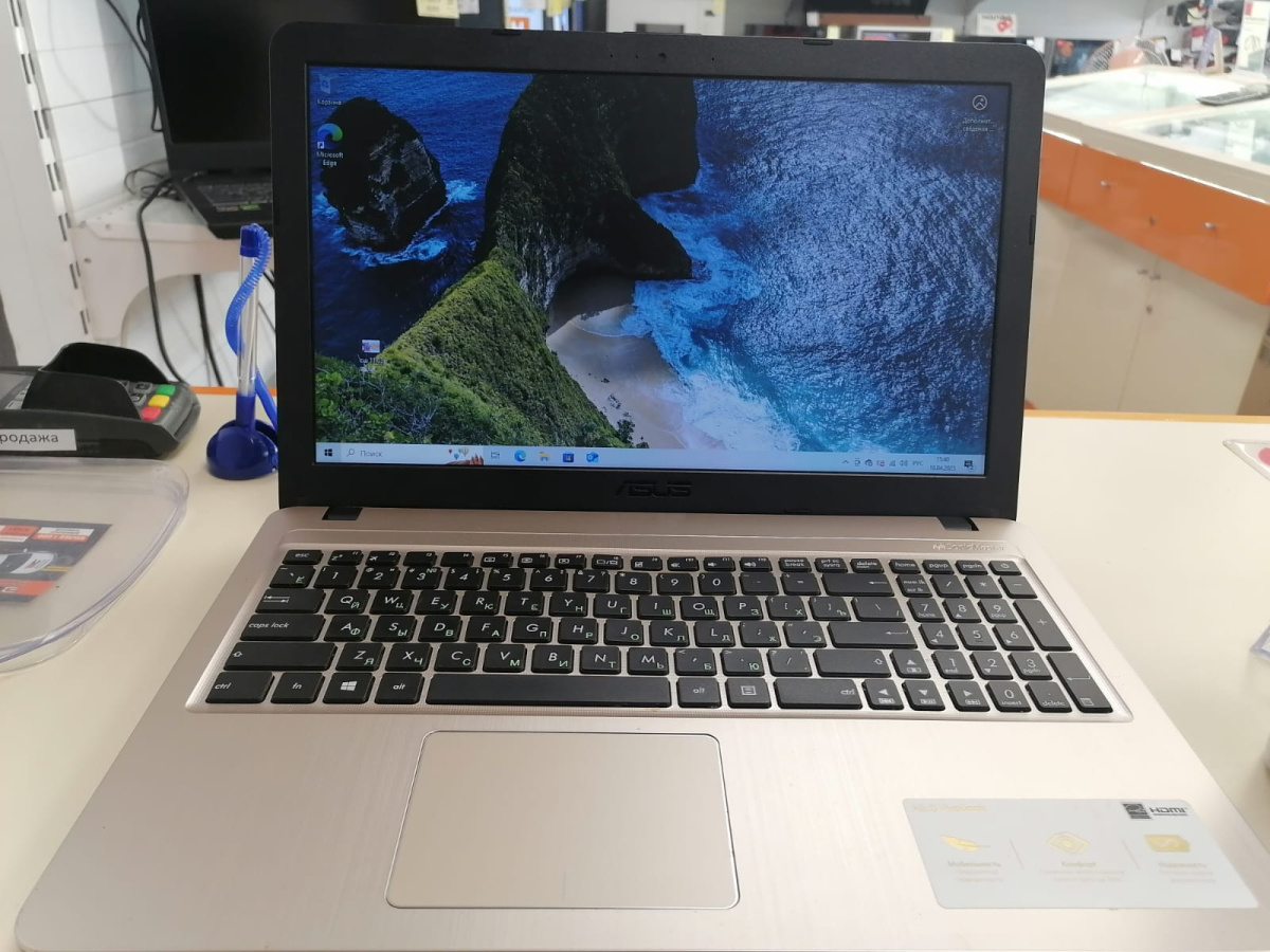 Ноутбук ASUS f540m; Pentium N5000, GeForce MX110, 4 Гб, 250 Гб, Нет
